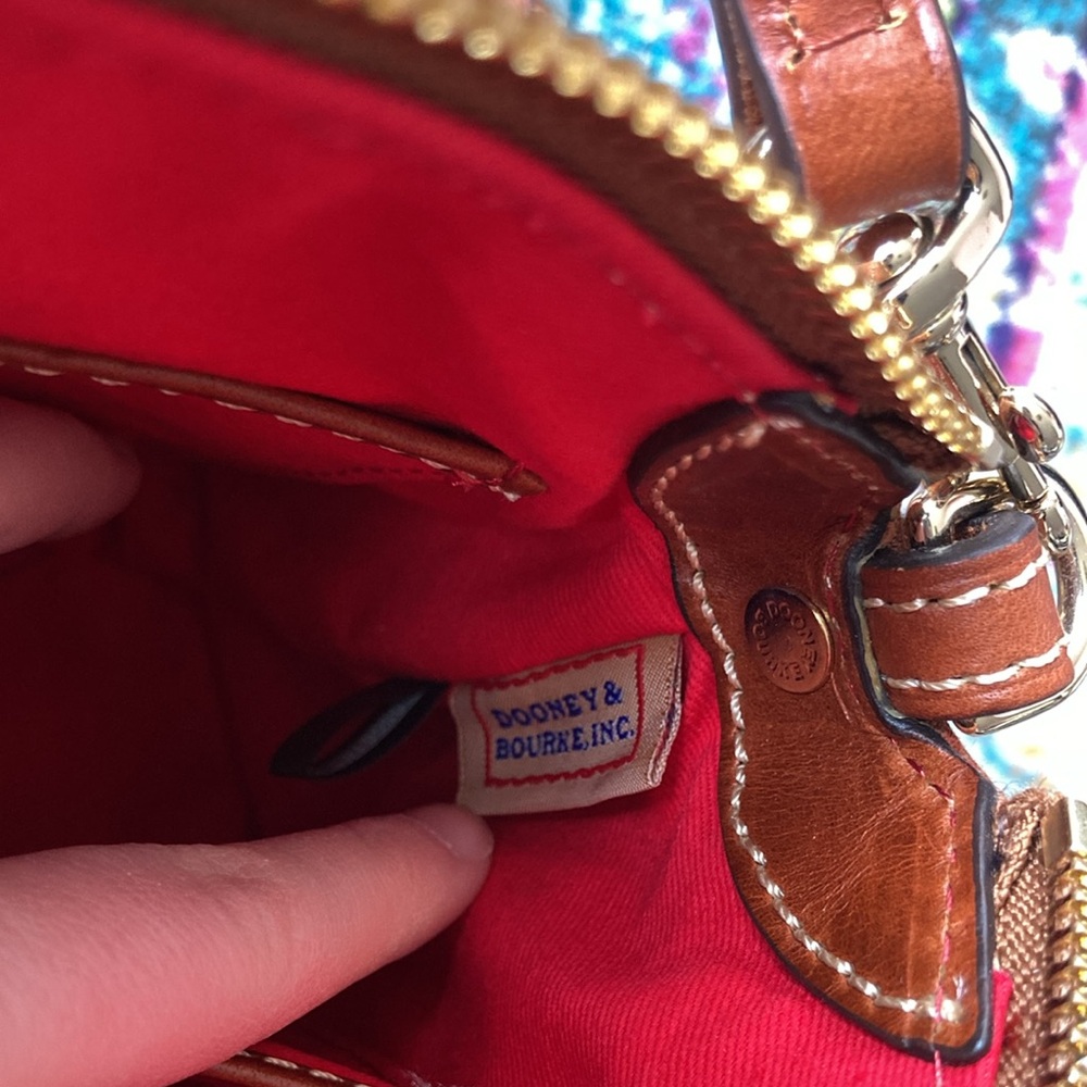 Dooney & Bourke crossbody purse - Picture 10 of 11